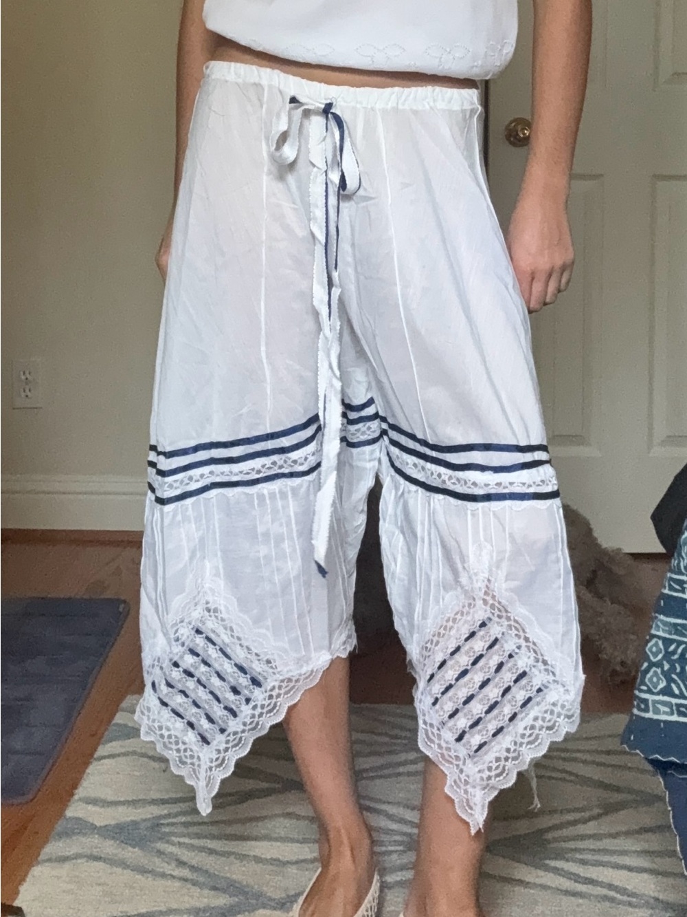 White Lace-Trim Bermuda Shorts with Navy Accent